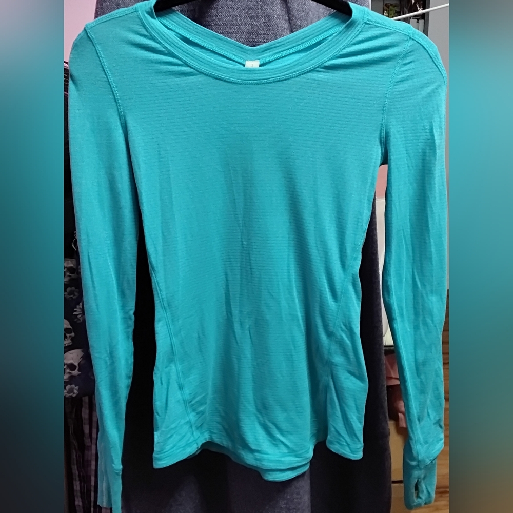 lululemon athletica Teal Long Sleeve Top